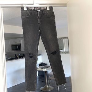 H&M divided collection gray Skinny Jeans